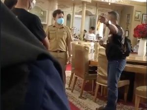 Duduk Perkara Famili Nurdin Abdullah Protes Kamar VVIP Dibongkar Paksa Duduk Perkara Famili Nurdin Abdullah Protes Kamar VVIP Dibongkar Paksa