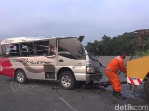 Elf Terguling di Tol Cipularang, Seorang Penumpang Tewas