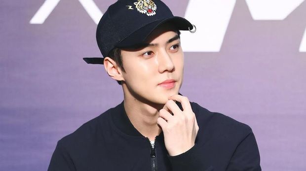 Sehun EXO yang menerima pulau pribadi sebagai hadiah ulang tahun