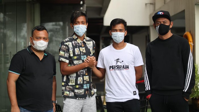 Syaiful Indra Cahya Syaiful Indra Cahya