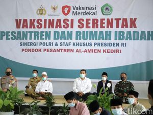 750 Santri Ponpes Al-Amien Kota Kediri Jalani Vaksinasi COVID-19