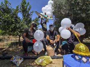Lagi, Warga Palestina Kirim Balon Api Tanda Perlawanan ke Israel Lagi, Warga Palestina Kirim Balon Api Tanda Perlawanan ke Israel