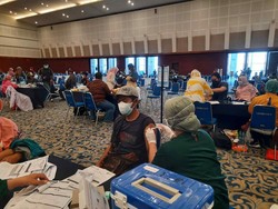 Mau Vaksinasi Hari Ini di Surabaya, Simak Jadwal dan Lokasinya