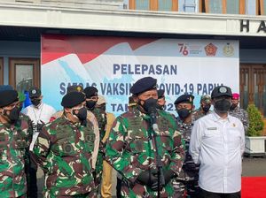 81 Personel Satgas Vaksinasi COVID-19 TNI-IPDN Diterjunkan ke Papua