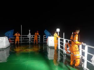 Kapal Mati Mesin di Perairan Banggai Sulteng, 8 ABK Hilang Kontak