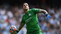 Kiper dengan Assist Terbanyak di Liga Inggris Itu Sudah Pergi ke Turki