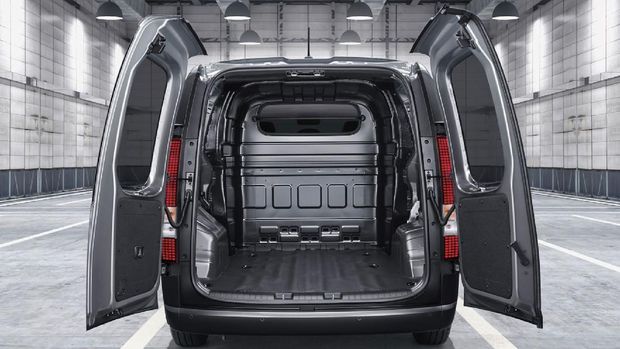 Versi mobil komersial Hyundai Staria Van.