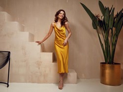 Ladies, Pakai 5 Model Dress Ini untuk Tampil Menawan di Pesta Outdoor