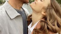 Lily Collins Dinikahi Sutradara, Intip 10 Foto Kemesraannya dengan Sang Suami