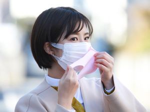Pakai Masker Ganda, Risiko Terpapar COVID-19 Berkurang 95% Pakai Masker Ganda, Risiko Terpapar COVID-19 Berkurang 95%