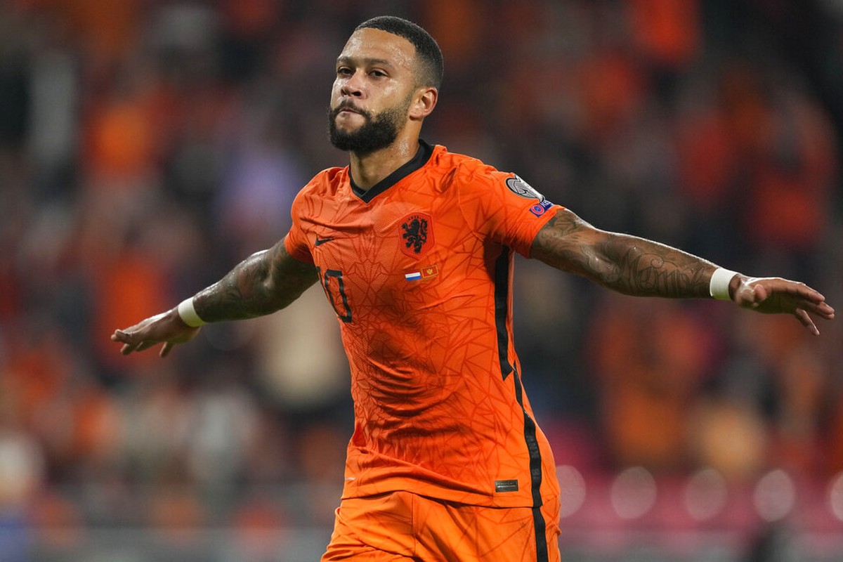 Memphis Depay Lagi Ganas-ganasnya (AP)