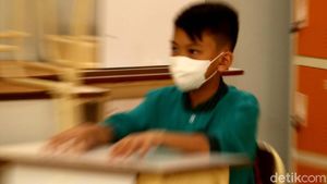 Menengok Hari Pertama Pembelajaran Tatap Muka di Kota Bandung