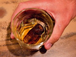 7 Minuman Super Aneh di Dunia, Ada yang Dicampur Jari Kaki Manusia!