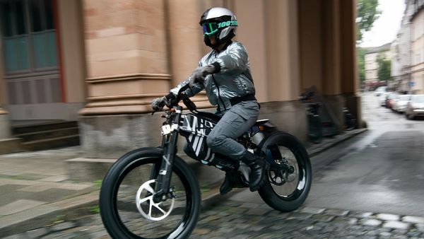 Motor Listrik Mungil BMW Motorrad Terbaru Motorrad Vision AMBY