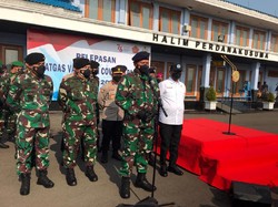KSAL dan Rektor IPDN Kirim Nakes ke Papua untuk Percepat Program Vaksinasi