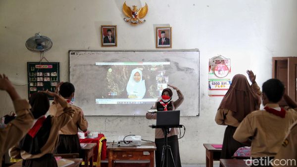 Potret Semangat Pelajar SD saat Sekolah Tatap Muka