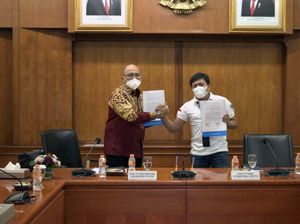 PT PIL Sinergi dengan Pura Barutama PT PIL Sinergi dengan Pura Barutama