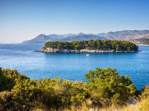 Pulau Bekas Tempat Pembunuhan Pengikut Nazi, Hantunya Gentayangan
