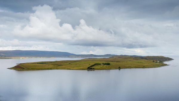 Foto: Pulau Antraks yang Tak Diinginkan