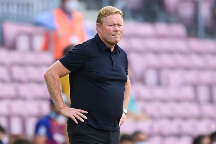 BARCELONA, SPAIN - AUGUST 29: Head coach Ronald Koeman of FC Barcelona looks on during the La Liga Santader match between FC Barcelona and Getafe CF at Camp Nou on August 29, 2021 in Barcelona, Spain. (Photo by David Ramos/Getty Images)