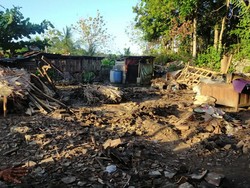 Diterjang Angin, Rumah Warga di Bantul Ambruk