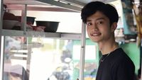 Ini Tukang Bakso Ganteng Viral Mirip Artis Korea, Bikin Pembeli Salfok