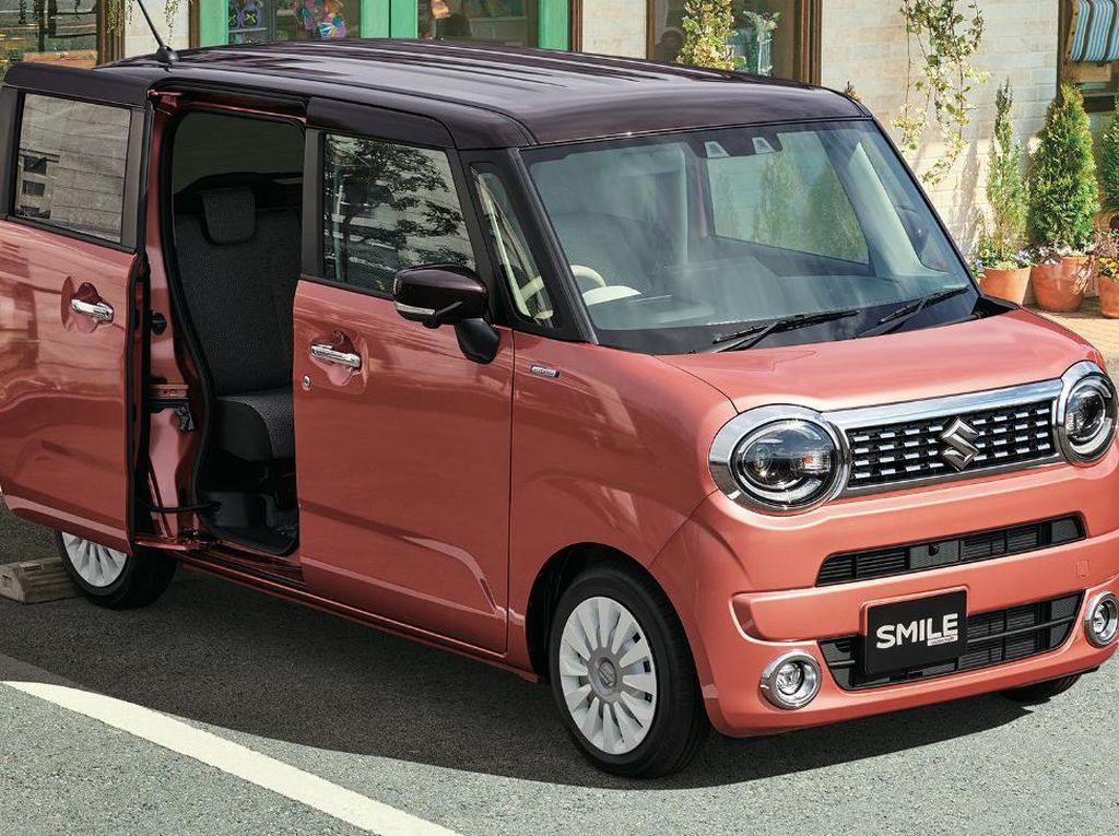 Imut! Suzuki WagonR Meluncur Pakai Pintu Geser Plus 4WD Imut! Suzuki WagonR Meluncur Pakai Pintu Geser Plus 4WD