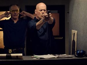 Act of Violence: Mau Pesta Lajang Malah Diculik, Untung Ada Bruce Willis