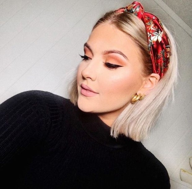 Bandana cantik dari baju atau kaos bekas handmade/foto: id.pinterest.com/Mujer de 10 Aksesoris rambut bandana, bisa kamu buat sendiri dirumah dengan bahan kaos atau baju bekas.