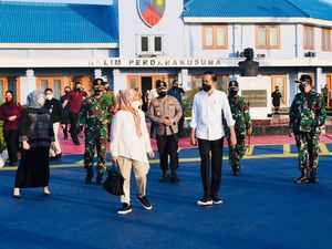 Ditemani Iriana, Jokowi Cek Vaksinasi-Resmikan Bendungan di Sulsel Hari Ini