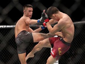 Demi Keselamatan, UFC Harus Secepatnya Larang Oblique Kick Demi Keselamatan, UFC Harus Secepatnya Larang Oblique Kick