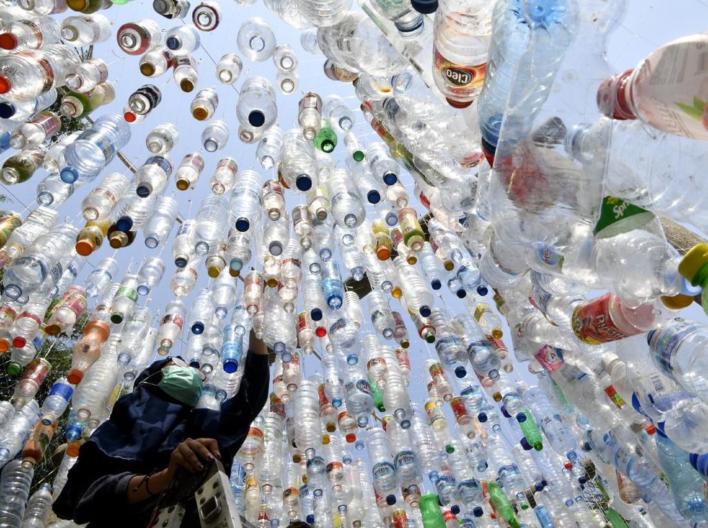 Indonesia Dinilai Masih Kekurangan Bahan Baku Sampah Plastik PET Indonesia Dinilai Masih Kekurangan Bahan Baku Sampah Plastik PET