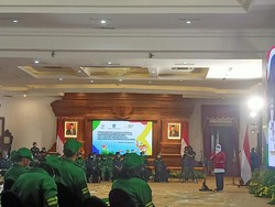 Khofifah Semangati Atlet Jatim yang akan Berangkat ke PON XX Papua