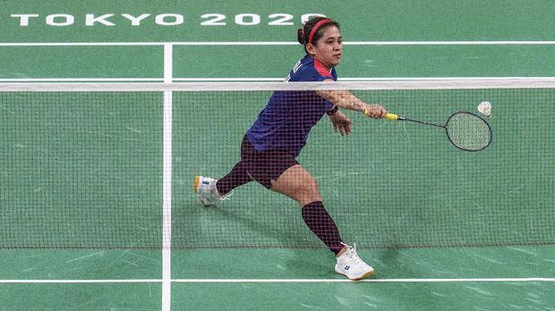 Leani Ratri Oktila of Indonesia competes in the badminton women's singles SL4 gold medal match against Hefang Cheng of China at the Tokyo 2020 Paralympic Games in Tokyo, Sunday, Sept. 5, 2021. (Joe Toth for OIS via AP)