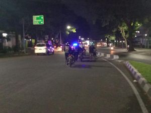 Pengendara di Kota Malang Dihukum Dorong Motor 2 Km Gegara Knalpot Brong
