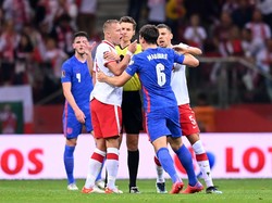 Ribut-ribut Maguire Vs Glik di Laga Polandia Vs Inggris