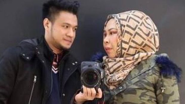 Dato Seri Vida janda tajir yang sedang jadi perbincangan karena pacari berondong mantan pembantu beda 22 tahun. Yuk intip potretnya!