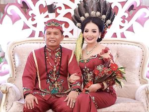 Viral Cinta Beda Usia 27 Tahun Putri Pariwisata Kalteng dan Anggota DPR Viral Cinta Beda Usia 27 Tahun Putri Pariwisata Kalteng dan Anggota DPR