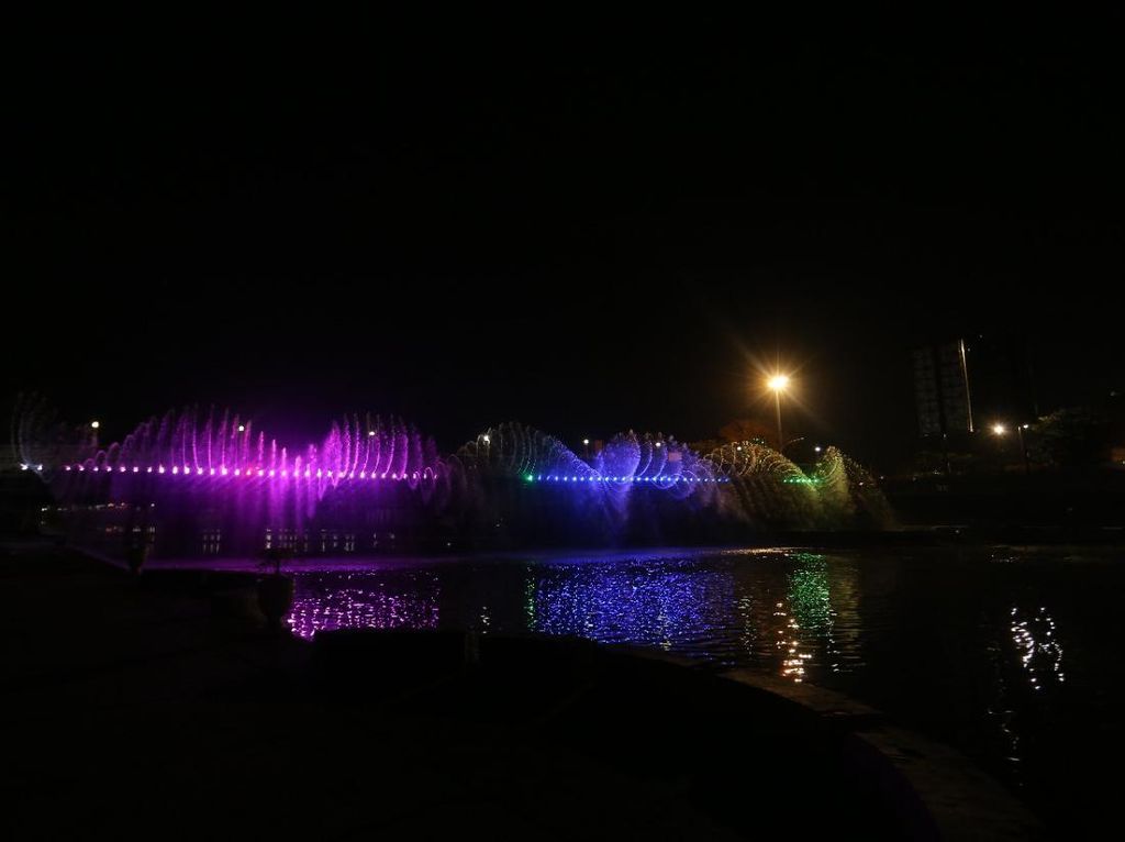 Semarang Bridge Fountain Kembali Mancur, Yang Mau Lihat Jaga Prokes