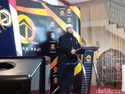 Ustad Khalid Dirikan Asosiasi Pemilik Travel Haji dan Umroh