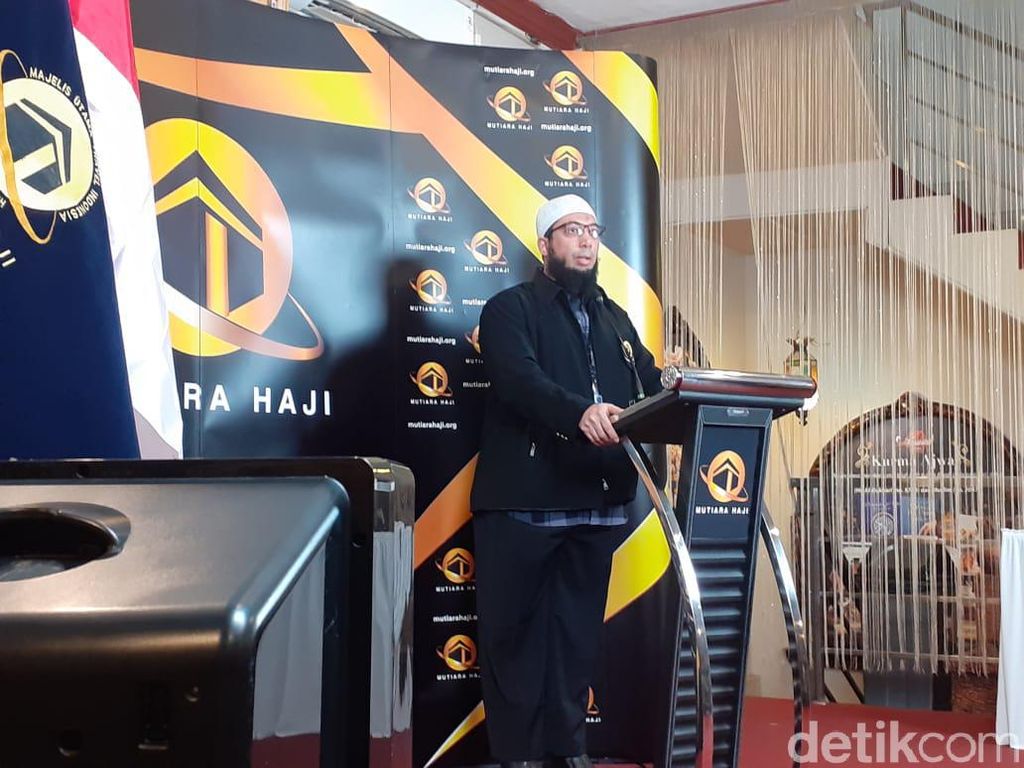 Ustad Khalid Dirikan Asosiasi Pemilik Travel Haji dan Umroh Ustad Khalid Dirikan Asosiasi Pemilik Travel Haji dan Umroh