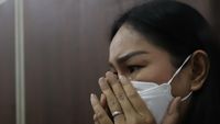 Isak Tangis Kalina Oktarani Dengar Vicky Prasetyo Divonis 4 Bulan Penjara