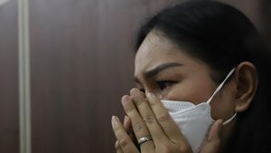 Isak Tangis Kalina Oktarani Dengar Vicky Prasetyo Divonis 4 Bulan Penjara