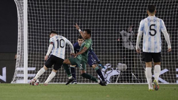 Momen Messi Menangis di Hadapan Suporter Argentina