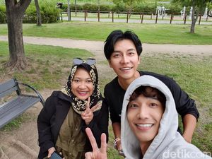 Viral Cerita Wanita Yogya yang Rumahnya Didatangi Lee Seung Gi dan Jasper Liu Viral Cerita Wanita Yogya yang Rumahnya Didatangi Lee Seung Gi dan Jasper Liu