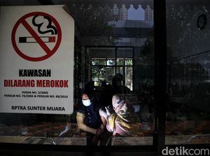 Genjot Vaksinasi, Warga di Sunter Ramai-ramai Divaksin COVID-19