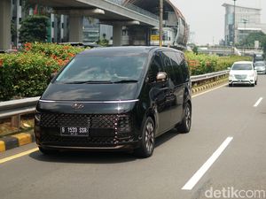 Hyundai Staria Signature 9 Bisa Angkut Sembilan Orang, Boroskah Mesinnya? Hyundai Staria Signature 9 Bisa Angkut Sembilan Orang, Boroskah Mesinnya?