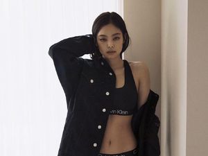 10 Potret Seksi Jennie BLACKPINK dalam Pemotretan Calvin Klein, Bikin Histeris