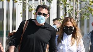 7 Potret Terbaru Jennifer Lopez Bersama Ben Affleck, Makin Mesra