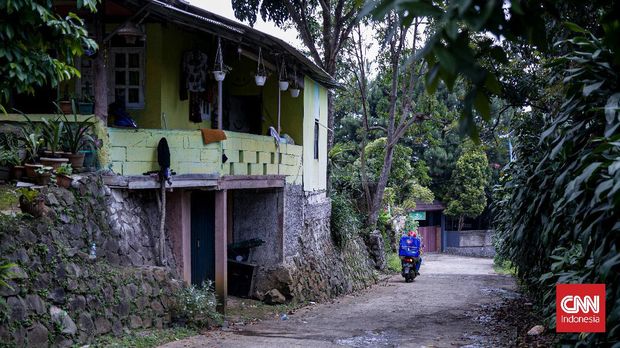 Lahan milik PT. Sentul City. Lahan milik PT. Sentul City.